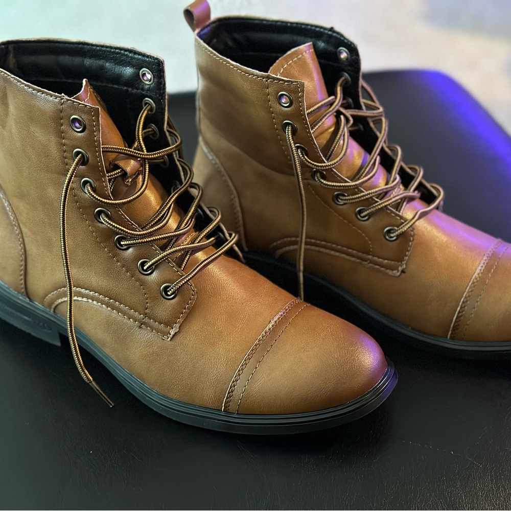 Men’s Vintage boots brown color